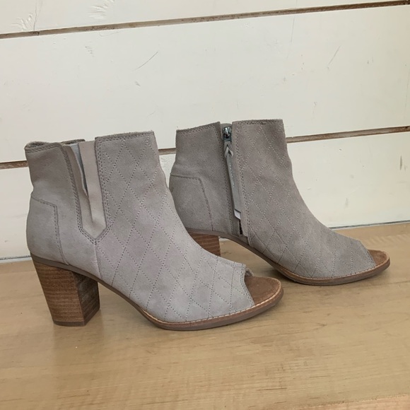 Tom’s open tied bootie with stacked heel - Picture 2 of 4